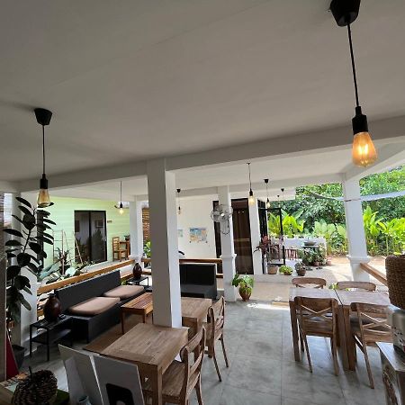 Hutch Lodging House Hotel El Nido Buitenkant foto