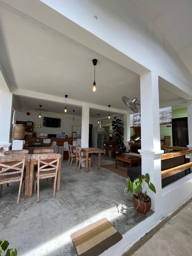 Hutch Lodging House Hotel El Nido Buitenkant foto